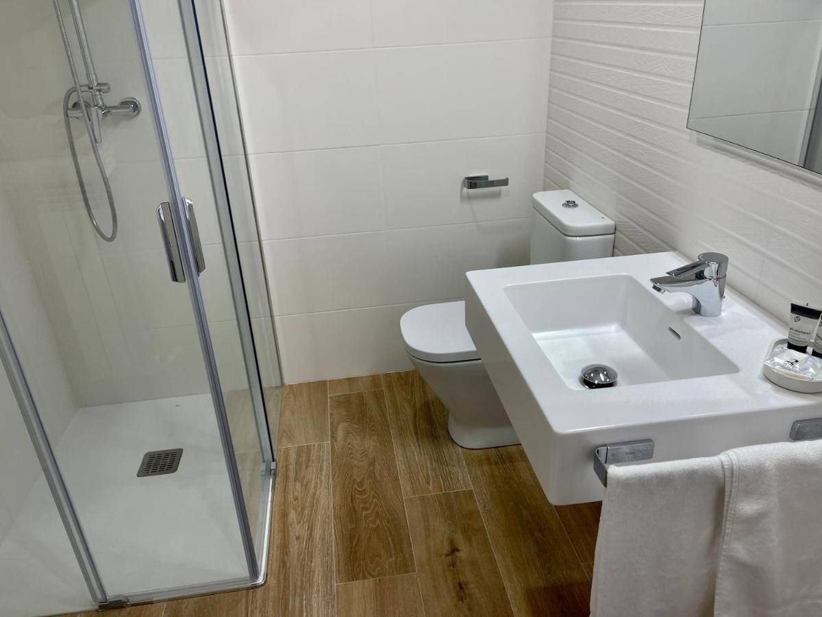 Casa Galego Hotel Fonfria Bagian luar foto